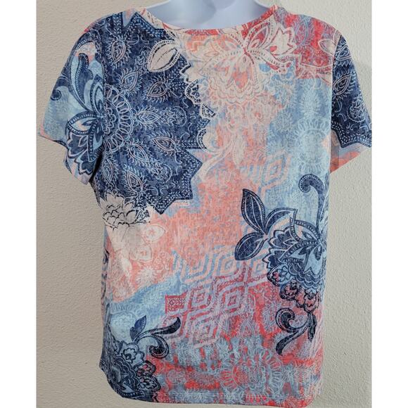 Zenergy Blue Pink Floral Print Top 1 Medium Rhinestone V-Neck Short Sleeves Soft - Picture 2 of 5